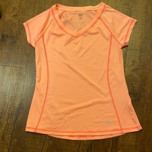 Lightweight women’s workout shirt